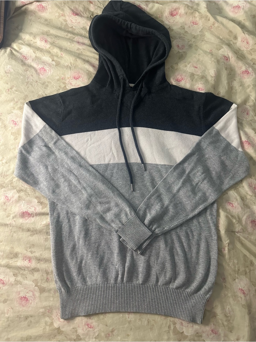 Carbon Tricolor Sweatshirt Small NWOT